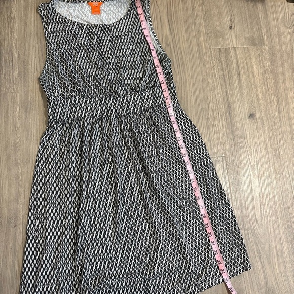 Joe Fresh Sleeveless Fit Flare Dress Black White Geometric Print Sz M Classic - Picture 5 of 8